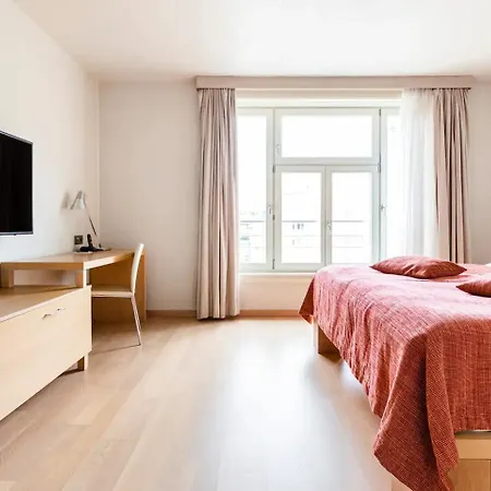 Otel Roset & 4*