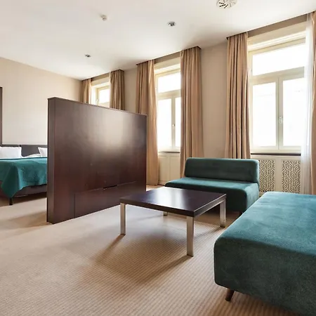 Otel Roset & 4*