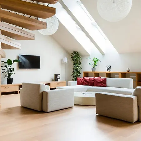 Roset & 4* Bratislava