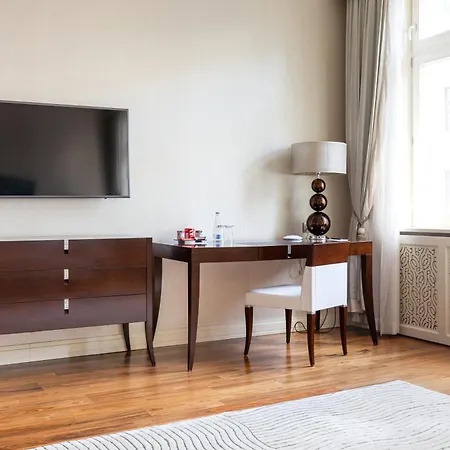 Hotel Roset & Bratysława