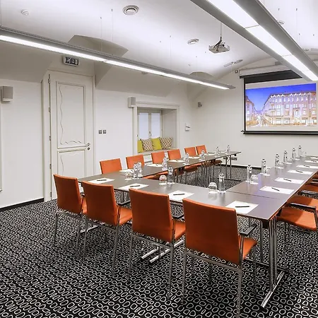 Roset & 4* Bratislava